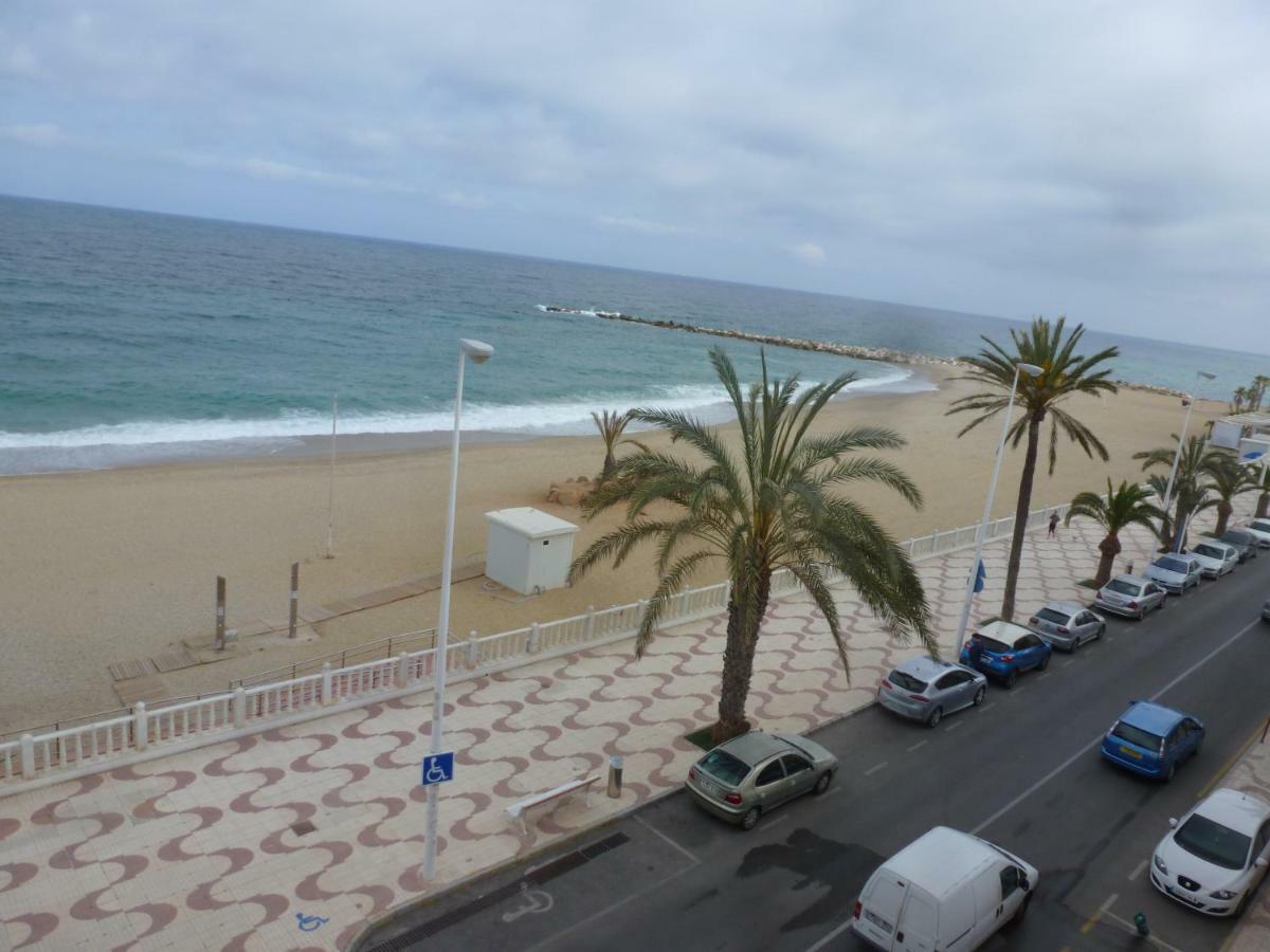 Hostal Cortes Garrucha Bagian luar foto