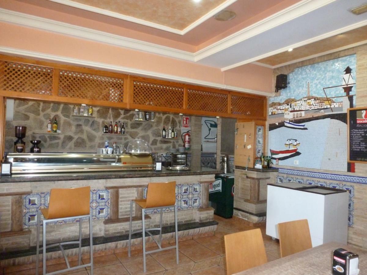 Hostal Cortes Garrucha Bagian luar foto